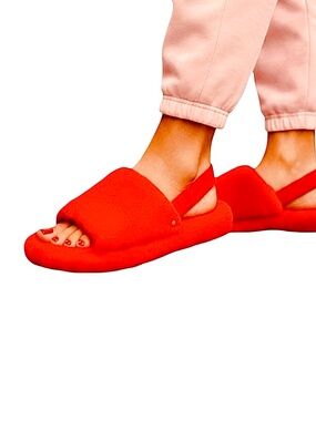 🍒NEW Cherry Slush Super-Plush Slingback Slipper Mules, Size 9